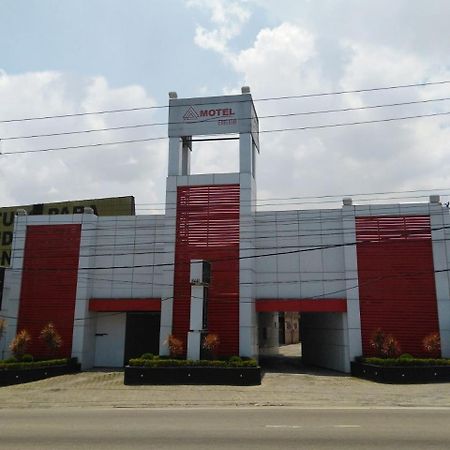 Enigma Motel / Hotel Santo André Екстериор снимка